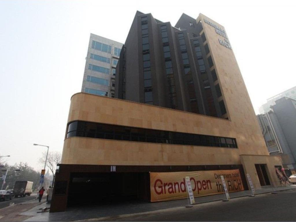 Hotel Rich Kōyō Esterno foto